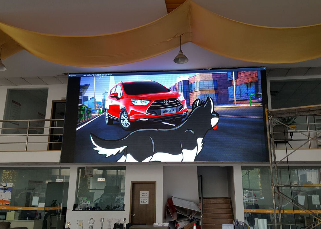 Çin Reklam P5 Yüksek Çözünürlüklü LED Ekran 1/16 Tarama Rgb Ekranı Geniş Görüş Açısı Fabrika