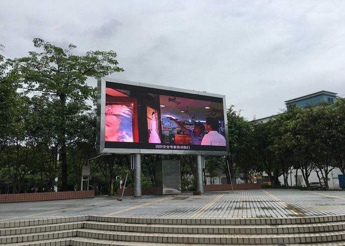 Çin Ticari Açıkhava Reklamcılığı LED Ekranı Windows 7 8 10 İşletim Sistemi Fabrika