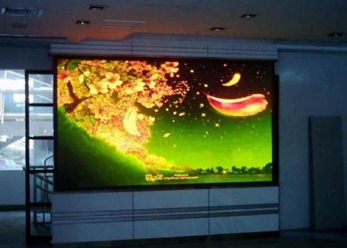 Çin Yüksek Çözünürlüklü Tam Renkli kapalı p2.5 sabit Reklam Led Ekranı Smd2121 1R1G1B Yapılandırması Fabrika